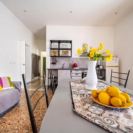 Casa Nonna Paola Vicino Parco Neapolis Апартаменты *